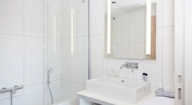 Двухместный номер Premium с видом на сад Logis Hotel Relais Saint Jacques - Châteauroux