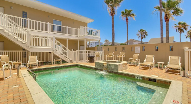 Апартаменты South Padre Island: Pool Access, 1 Block to Beach!