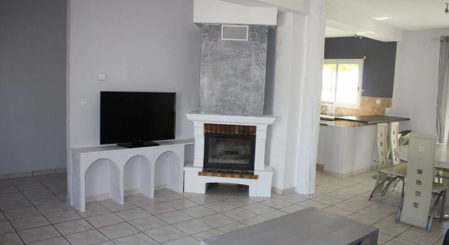 Villa With 8 Bedrooms in Magalas, With Private Pool, Enclosed Garden a, Đặt Biệt thự Magalas Hérault