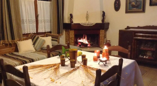 Апартаменты Superior Menelaos Apartments