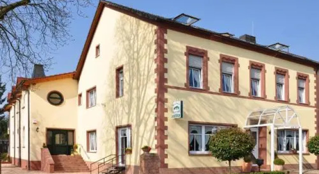 Landhaus Warndtwald, Đặt Nhà nghỉ dưỡng Wadgassen Saarland