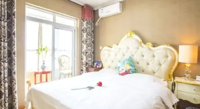Люкс Business Light Stay Hotel Datang Lehe (Datang Everbright City Branch)