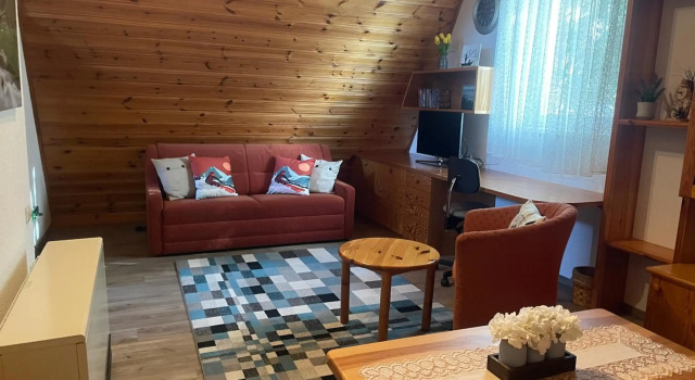 Katarinas cozy bungalov, Book Hotel Hotels in Ausseerland with Parking, Parking