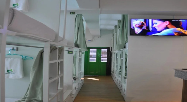 Hostel Latha, Забронировать Хостел Хостелы Янгон, рядом с Sein Yaung Chi Pagoda, Хостел