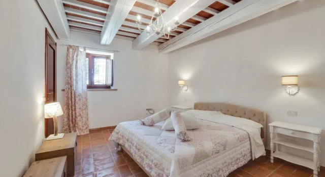 Stunning Apartment in Mombaroccio Near Metauro River, Book Lejlighed Lejligheder i Mombaroccio, Lejlighed