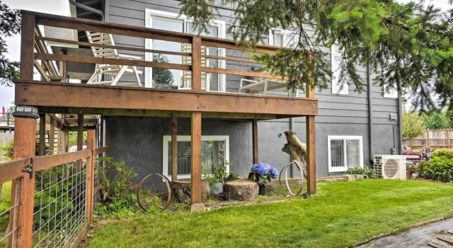 Апартаменты Brookings Vacation Rental Studio - Walk to Town!