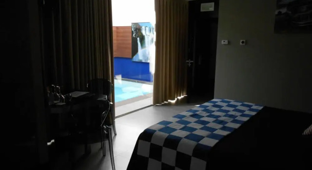 Hotel Route 42, Rezervați Hotel Illescas 