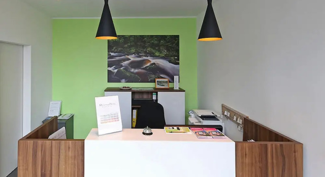 Business & City, Book Hotel  
