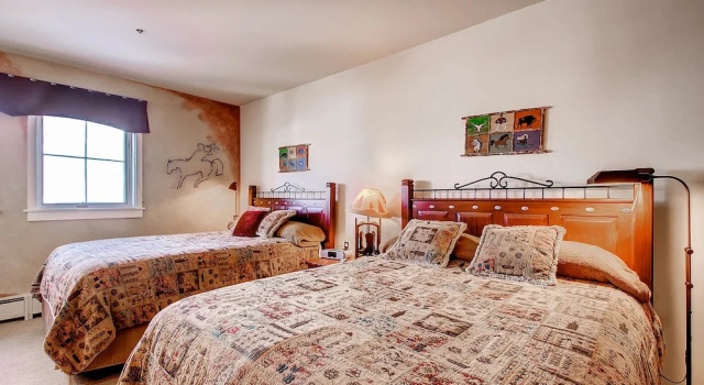 Centennial 2 Bedroom Condo Unit no. 17, Забронировать Апартаменты/квартира Апартаменты Бивер-Крик, рядом с Гонконгский Диснейленд, Апартаменты/квартира