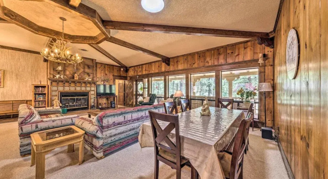 House of Angels Retreat w/ Deck Near Winter Park, Varaa Lomakoti Ruidoso New Mexico