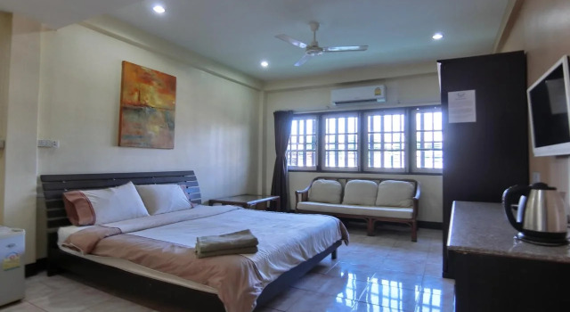 Barracuda Guesthouse