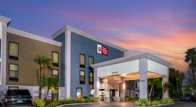 Best Western Plus Universal Inn