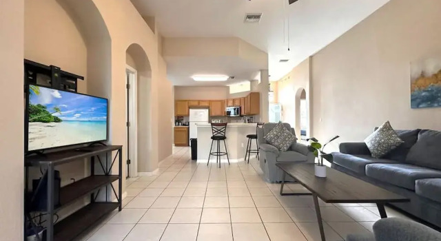 Disney Hideaway Villa Sleeps 9 4Bd Home With Pool, Забронировать Вилла Отели Lakeland - Winter Haven с парковкой, Парковка