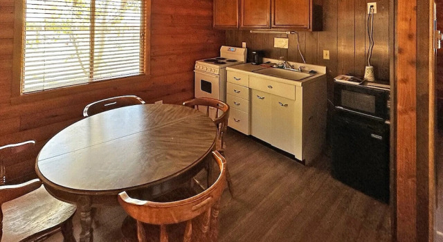 Номер Comfort c 1 комнатой с видом на горы Sourdough Lodge