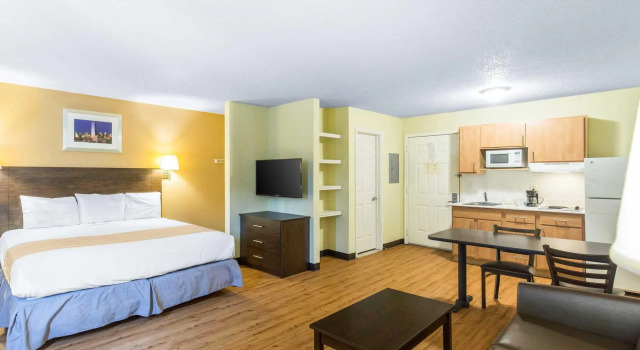 Двухместный люкс Hawthorn Extended Stay by Wyndham Lewisville