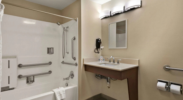 Четырёхместный люкс Comfort Suites Hummelstown - Hershey