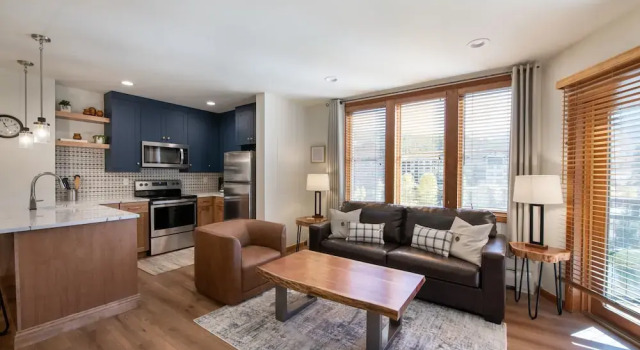Riverside Condo with the Village and Continental View - Zephyr Mountain Lodge Premium-Rated 2416