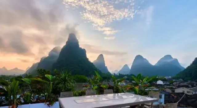 Huangyao Yueshe Sky Terrace Panorama Hotel