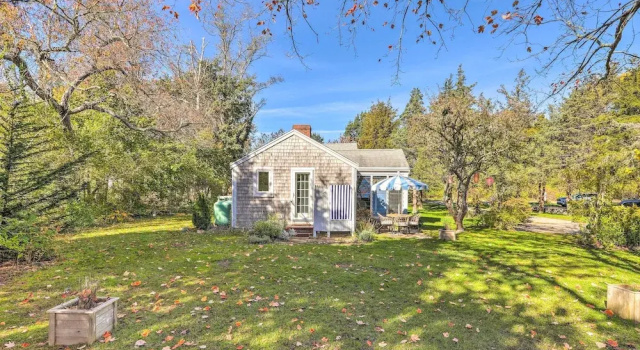 Walkable Dennis Cottage: 'the Blue Scallop', Забронировать Дом для отпуска Деннис Полуостров Кейп-Код