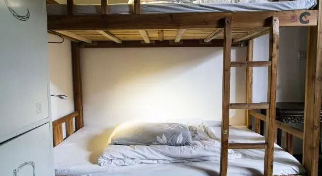 Кровать в общем номере (женский номер) Xiaoya Youth Hostel
