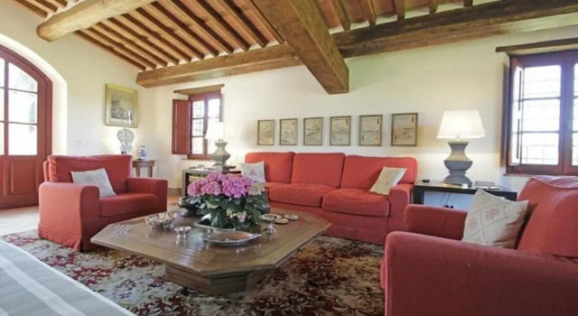 Villa Altomonte, Prenota Villa Marlia Toscana