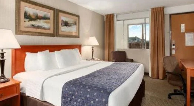 海斯大使酒店及会议中心(Hays Ambassador Hotel & Conference Center), Reserva ahora Hotel Hoteles en Hays con desayuno, Desayunos