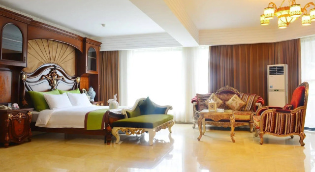Xinglong Old Banyan Hotel - Wanning, Book Hotel Hotels in Wanning with Parking, Parking