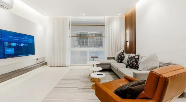Three BR Spacious & Luxurious Flat in Hittin, Buchen Sie Aparthotel Provinz Riad Provinz Riad