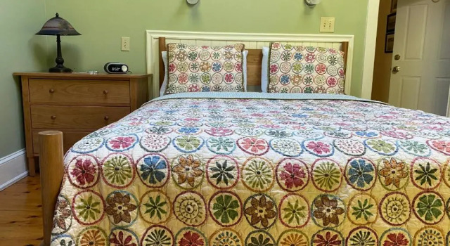 Номер Deluxe James Place Inn Bed and Breakfast