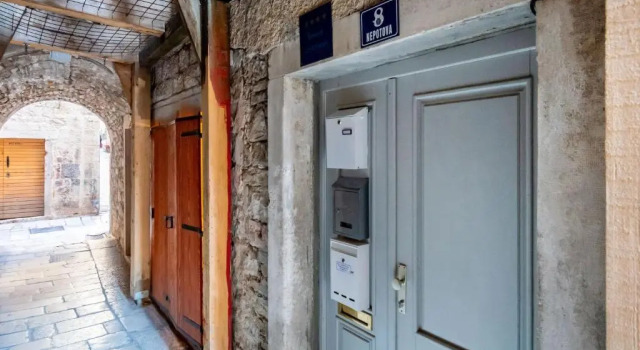 Feel like an Emperor Apartments, Prenota Appartamento Splitska 