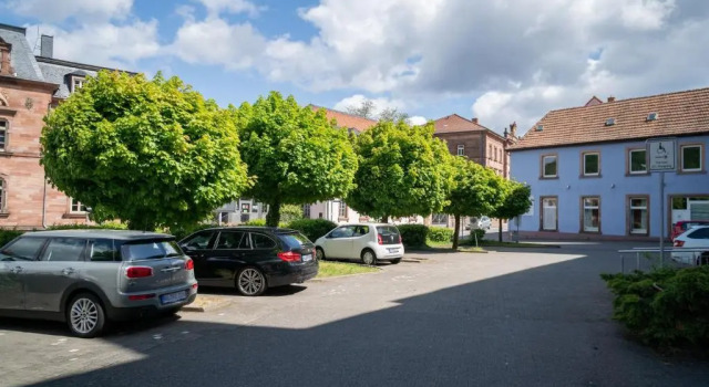 Апартаменты Beautiful Apartment in town centre (TLA/TDY/TLF)