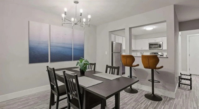 Коттедж Modern 2BR 2BA Apartment With Pleasant Views