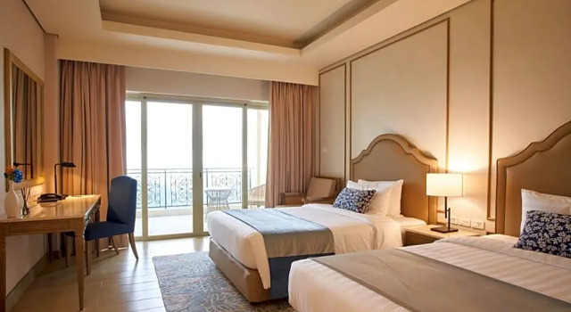 Номер Deluxe с частичным видом Отель Twin Lakes Hotel Tagaytay