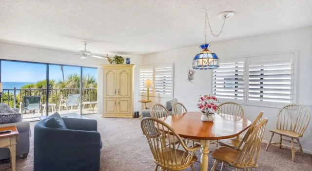 Номер Standard с балконом и рядом с пляжем Land's End 10-305 Beach Front