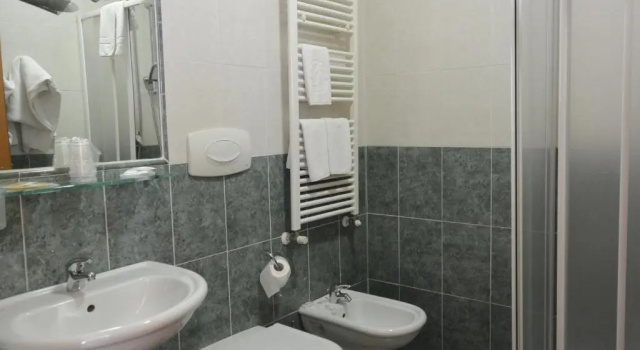 Четырёхместный номер Standard Hotel Italia