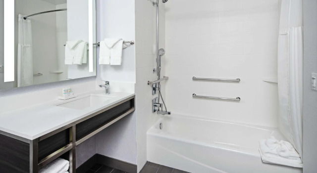 Двухместный номер Standard Hilton Garden Inn Irvine Spectrum Lake Forest
