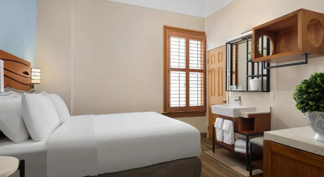 Номер Classic Catalina Island Inn