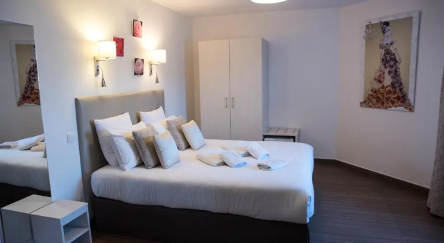 Двухместный номер Deluxe Logis Hôtel CasaBella