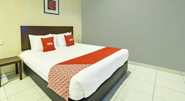 OYO 90644M Three Hotel, Buchen Sie Hotel Seri Manjung Perak