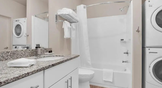 Люкс WaterWalk Extended Stay Raleigh Durham Research Triangle