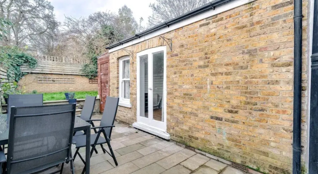 Tufnell Park Hideaway, Забронировать Дом для отпуска Коттеджи Лондона, рядом с Кентиш Таун, Коттедж