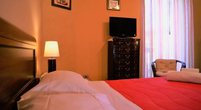 Четырёхместный семейный номер Standard с балконом B&B Oleaster - Bolognetta