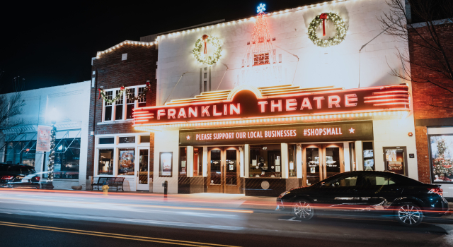 Holiday Inn Express & Suites Franklin - Berry Farms by IHG, Buchen Sie Hotel Franklin Tennessee