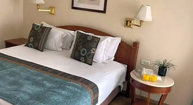 Номер Executive с балконом Crowne Plaza Haifa by IHG