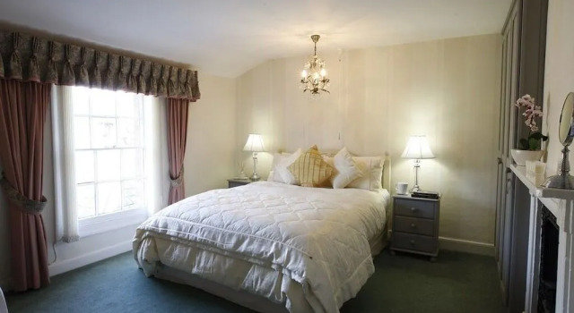 Beaufort Lodge, Забронировать Отель Тонтон Сомерсет