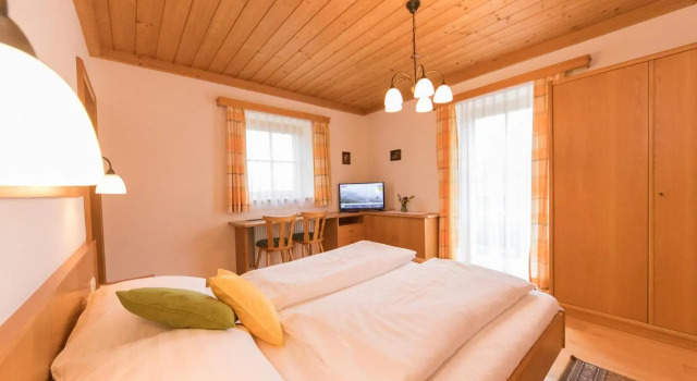Gästehaus Müllauer, Забронировать Отель Отели Леоганг с парковкой, рядом с Schanteilift, Парковка