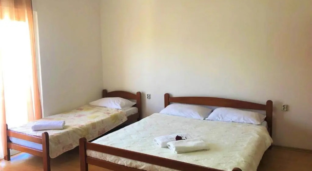Студия с балконом и с красивым видом из окна Lazorja Rooms