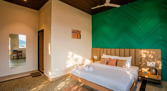 Zostel Plus Lonavala, Забронировать Отель Бизнес-отели Сангадевади, 4* 5*