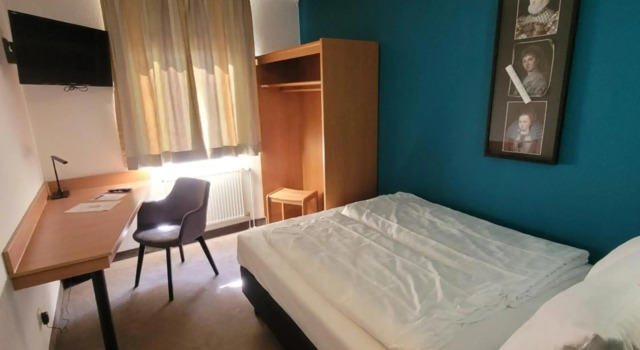 Hotel Christina, 예약 호텔 Zollstock 퀼른