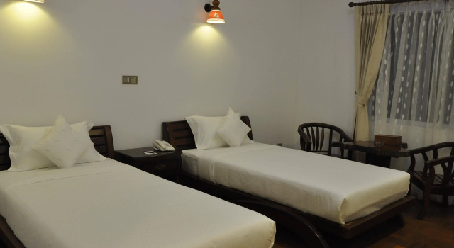 Yadanarpon Dynasty Hotel
